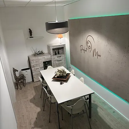 Myhome 4 Apartment *